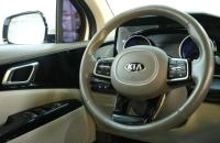 KIA Carnival 13 из 25