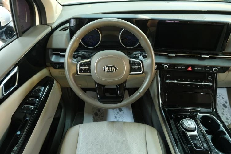 KIA Carnival 12 из 25