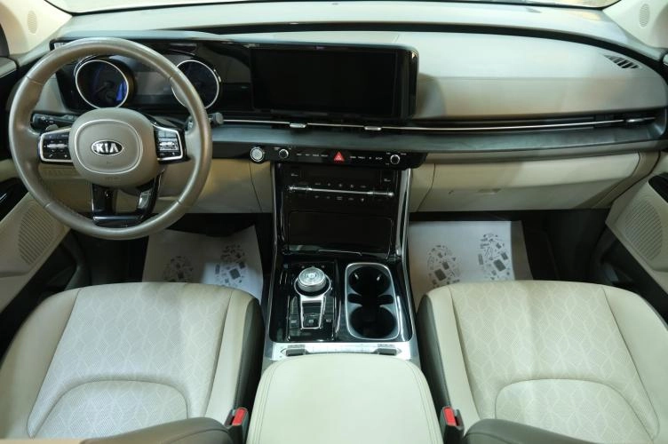 KIA Carnival 14 из 25