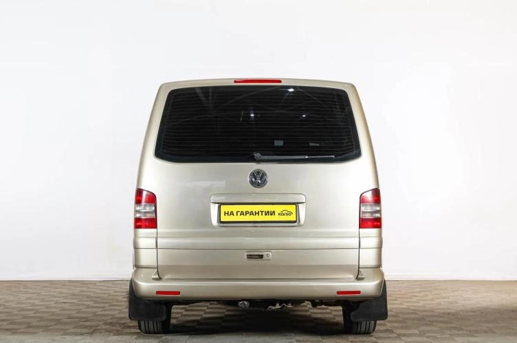 Volkswagen Multivan 5 из 6