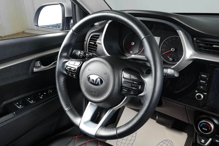 KIA Rio X 11 из 20