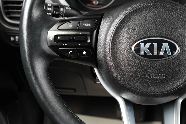 KIA Rio X 14 из 20
