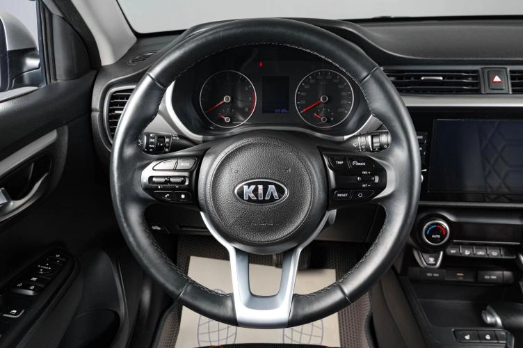 KIA Rio X 13 из 20