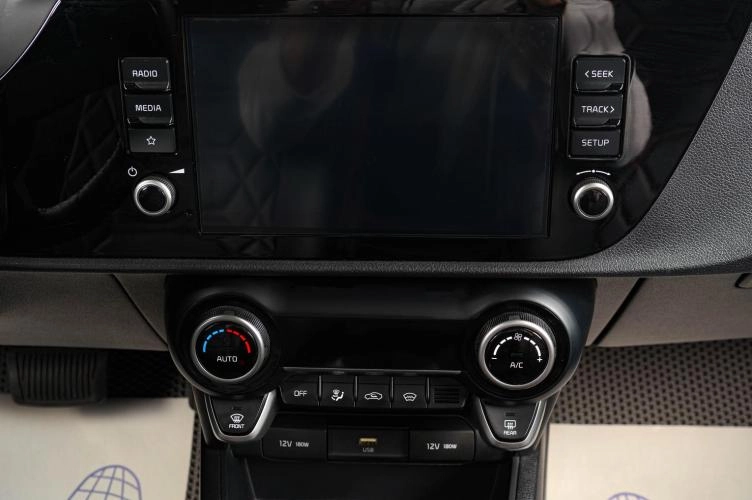 KIA Rio X 16 из 20