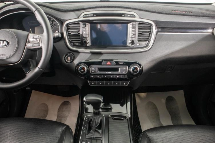 KIA Sorento 18 из 28