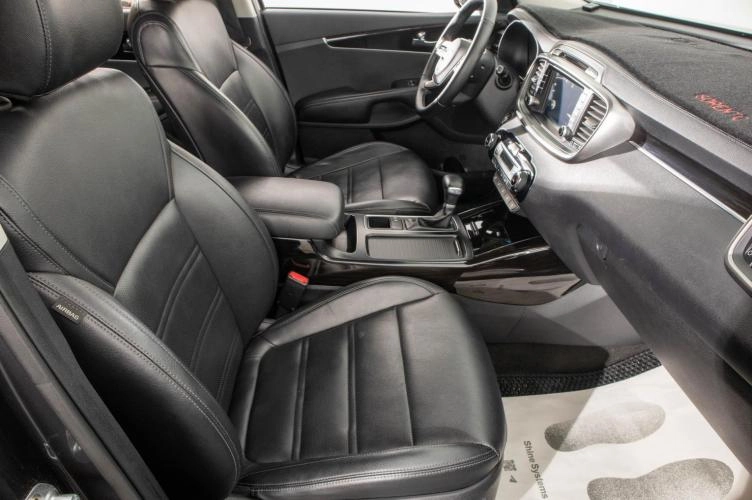 KIA Sorento 23 из 28