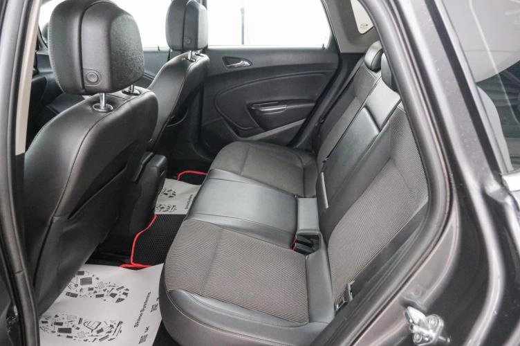Opel Astra 19 из 20