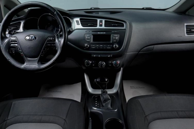 KIA cee'd 13 из 20