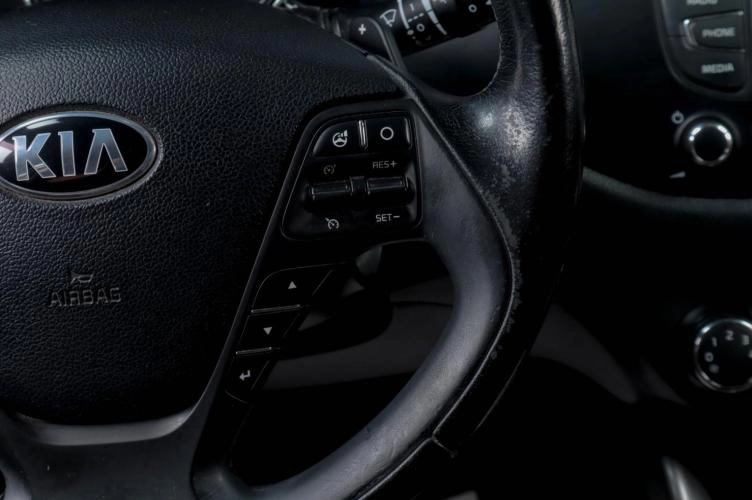 KIA cee'd 11 из 20