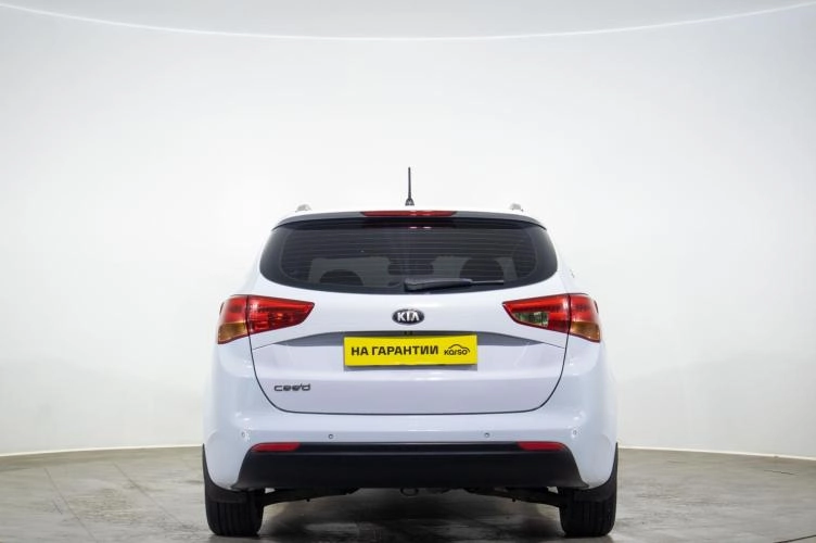 KIA cee'd 5 из 6