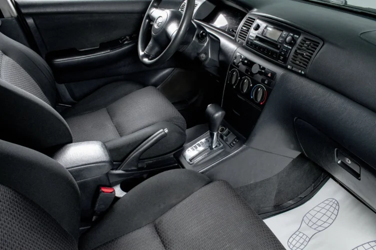 Toyota Corolla 9 из 16