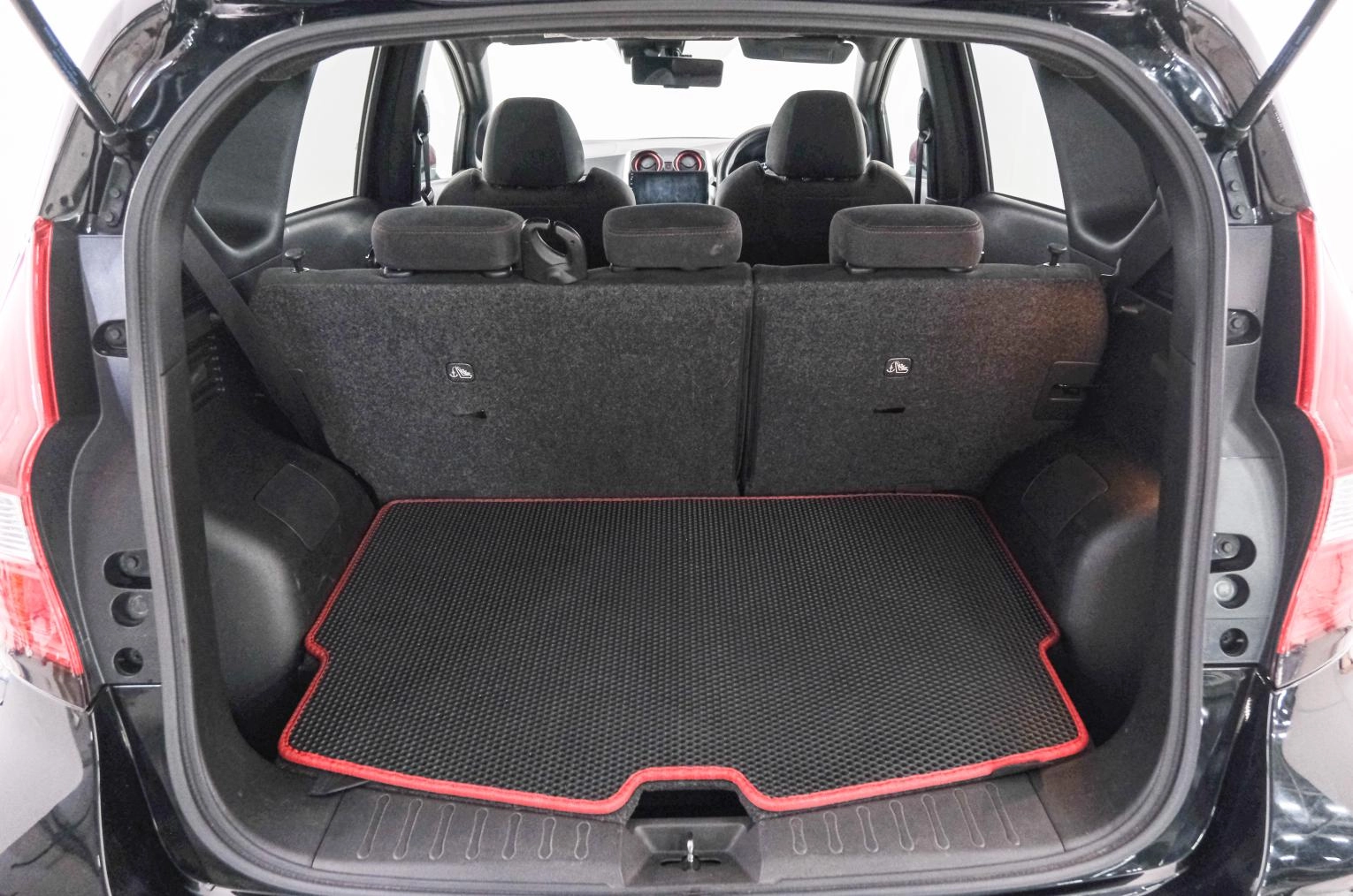 Nissan Note 22 из 22