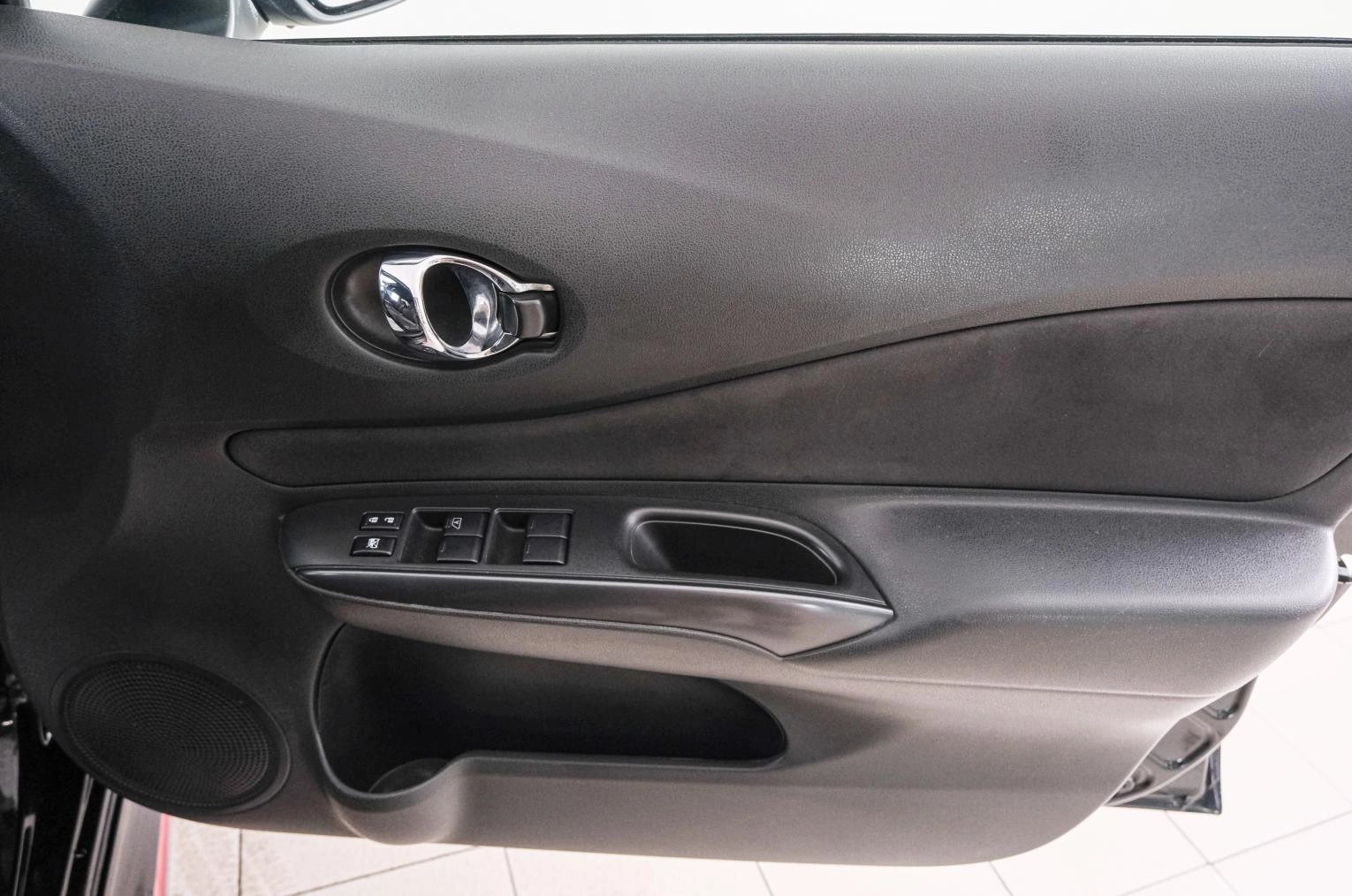 Nissan Note 19 из 22