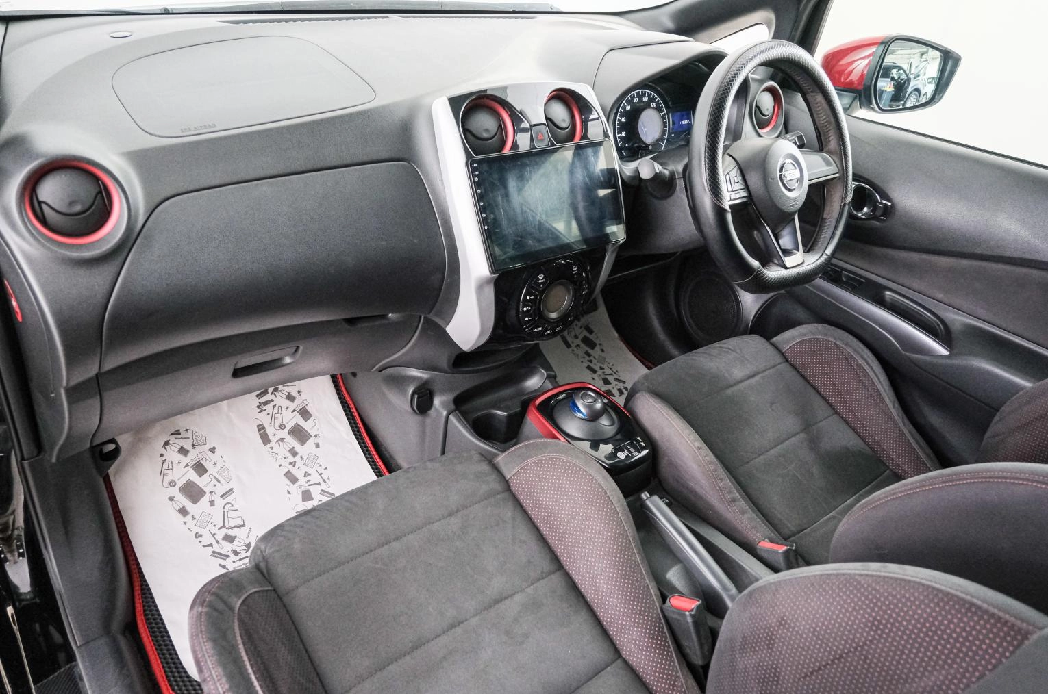 Nissan Note 11 из 22