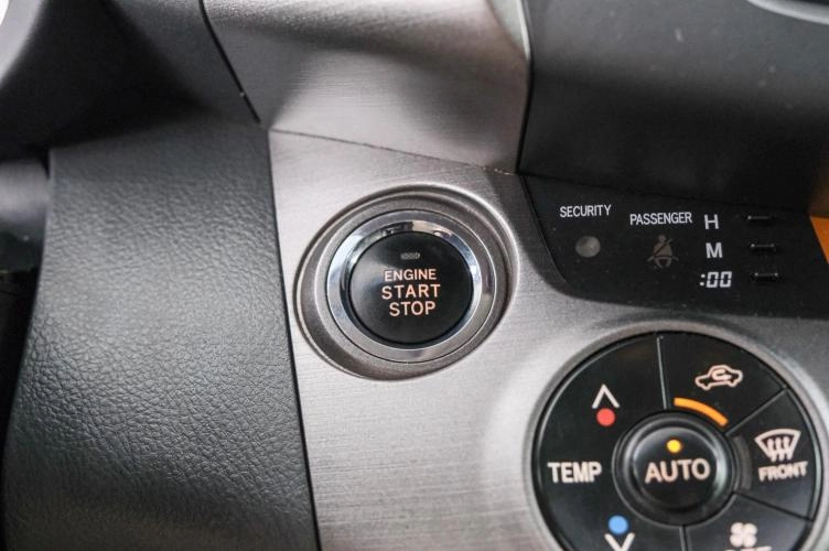 Toyota RAV4 17 из 26
