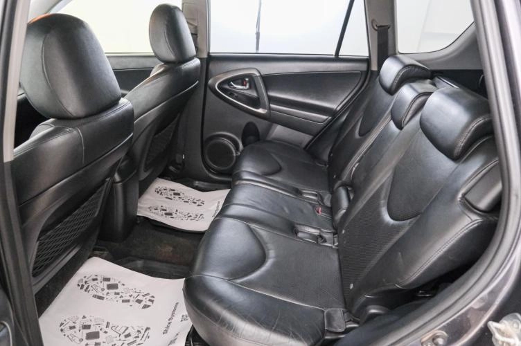 Toyota RAV4 24 из 26