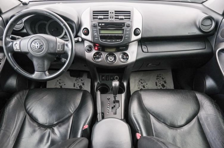 Toyota RAV4 10 из 26