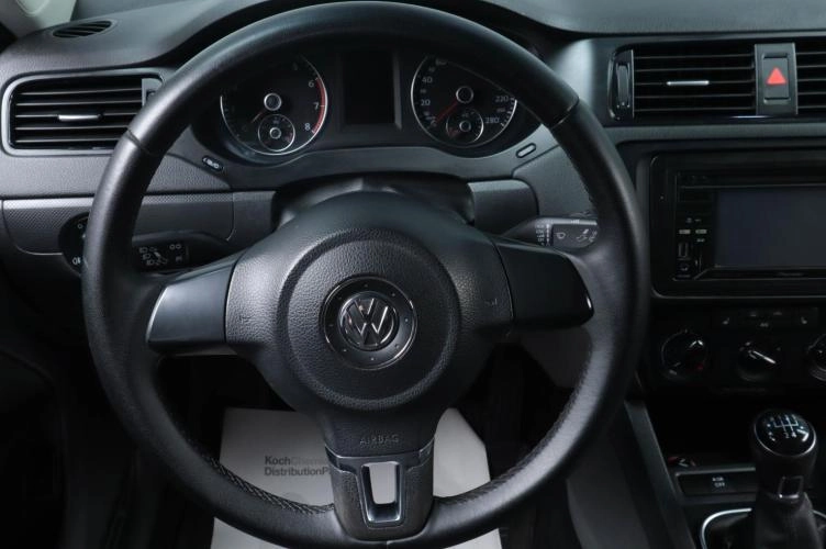 Volkswagen Jetta 13 из 18