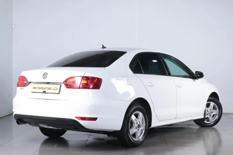 Volkswagen Jetta 6 из 6