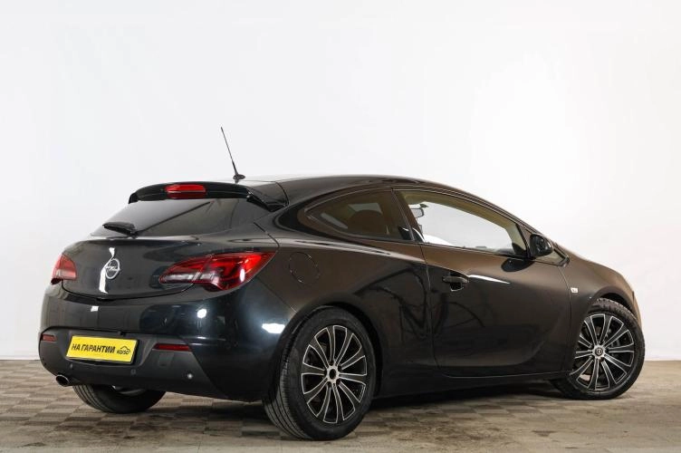 Opel Astra GTC 6 из 6