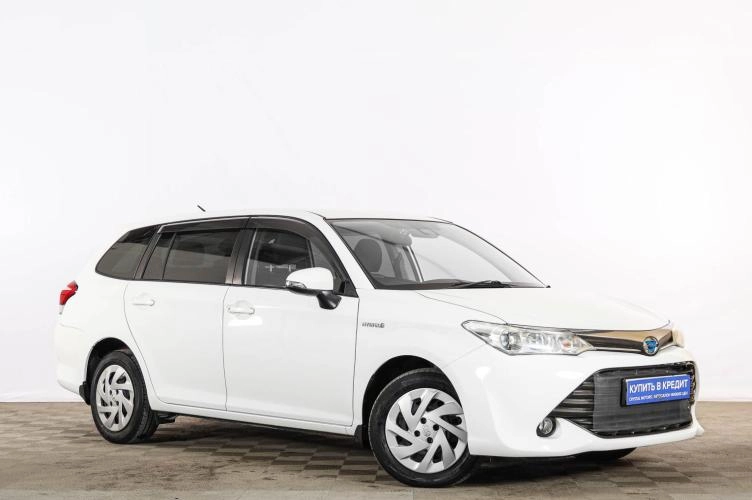 Toyota Corolla Fielder 1 из 6