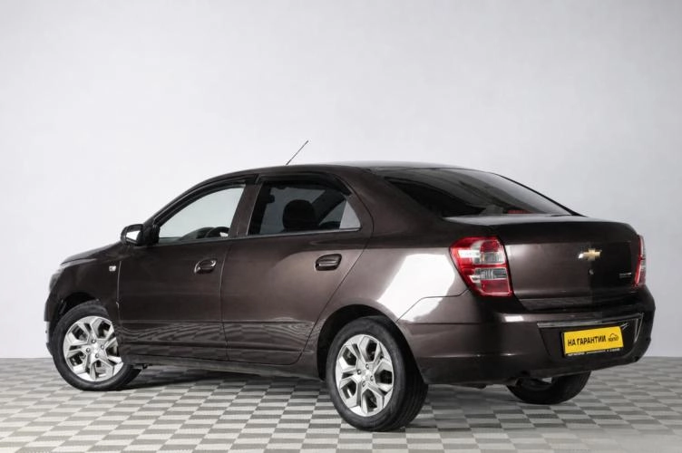 Chevrolet Cobalt 4 из 6