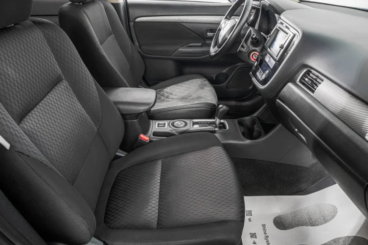 Mitsubishi Outlander 22 из 25