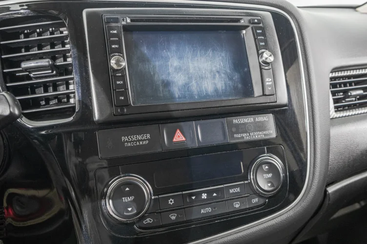 Mitsubishi Outlander 18 из 25