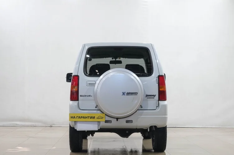 Suzuki Jimny 5 из 6