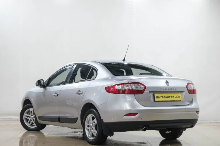 Renault Fluence 4 из 6