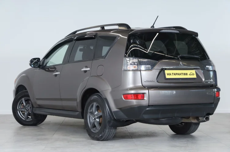 Mitsubishi Outlander 4 из 6