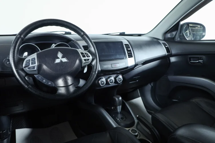 Mitsubishi Outlander 7 из 18