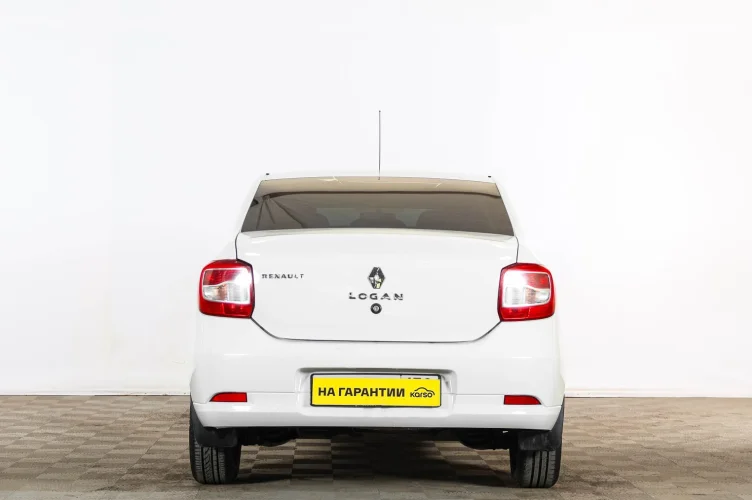 Renault Logan 5 из 6