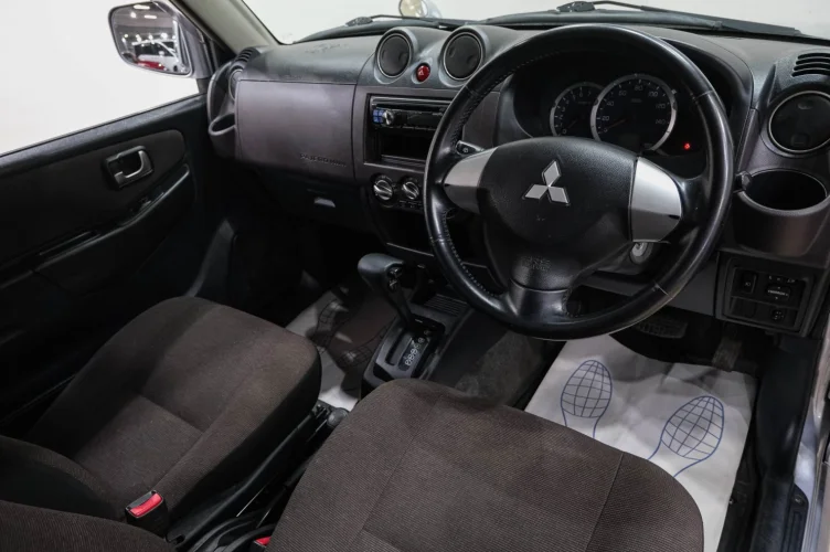 Mitsubishi Pajero Mini 12 из 30