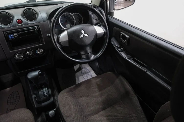 Mitsubishi Pajero Mini 16 из 30
