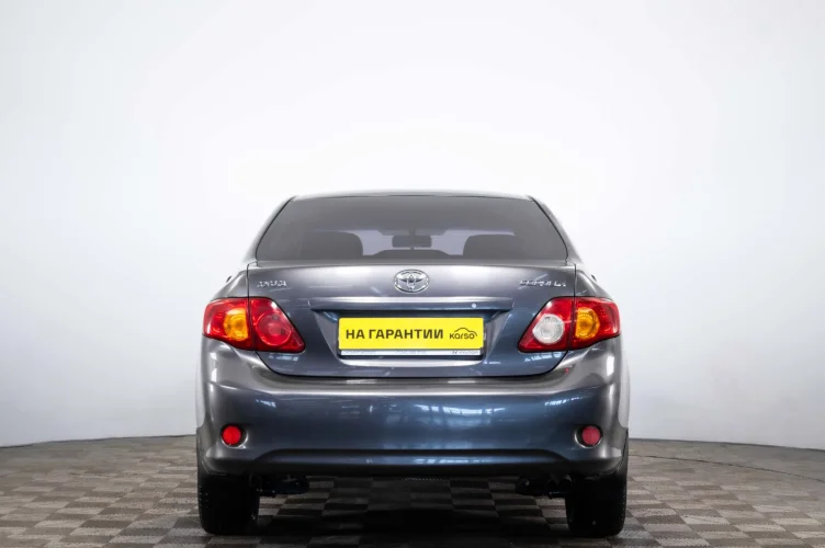 Toyota Corolla 5 из 6