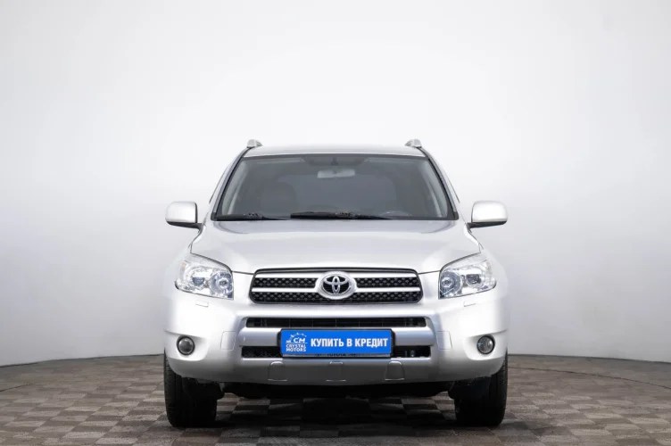 Toyota RAV4 2 из 6