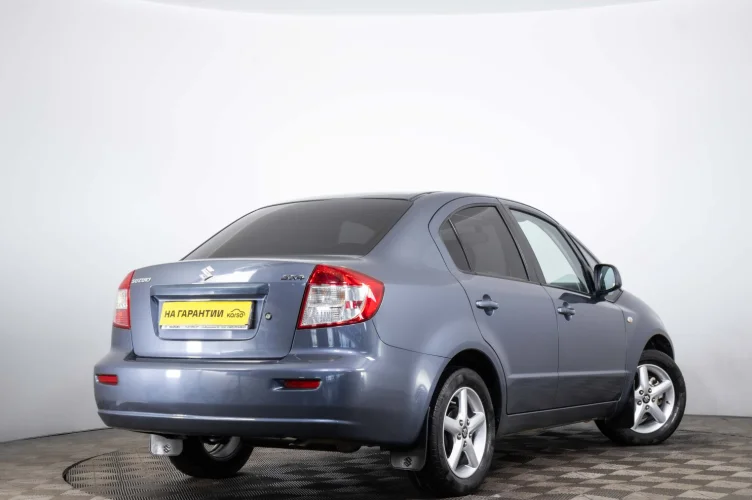Suzuki SX4 4 из 6