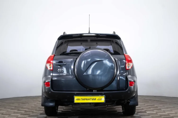 Toyota RAV4 5 из 6