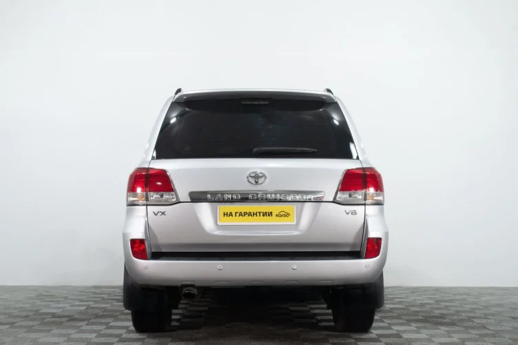 Toyota Land Cruiser 5 из 6