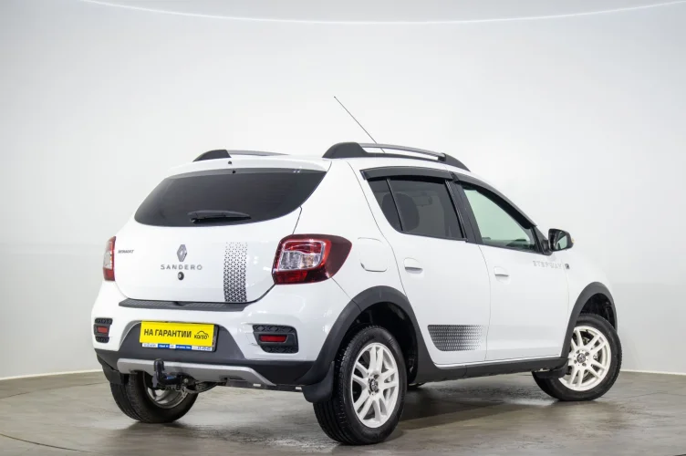 Renault Sandero Stepway 4 из 6