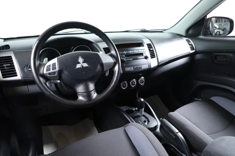 Mitsubishi Outlander 7 из 16