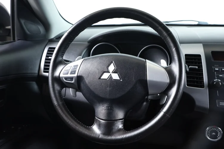 Mitsubishi Outlander 11 из 16
