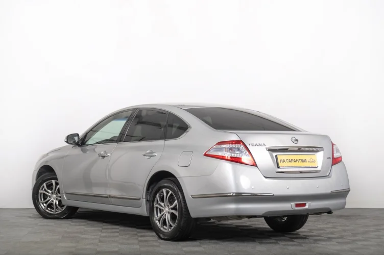 Nissan Teana 5 из 6