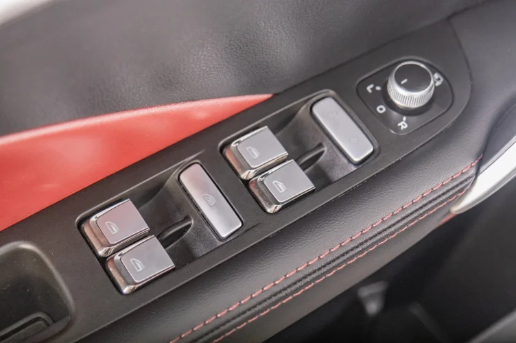 Geely Coolray 7 из 20