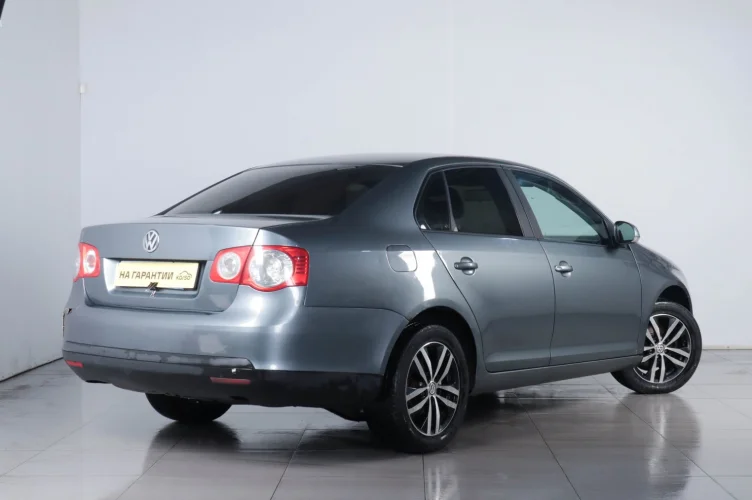 Volkswagen Jetta 4 из 6