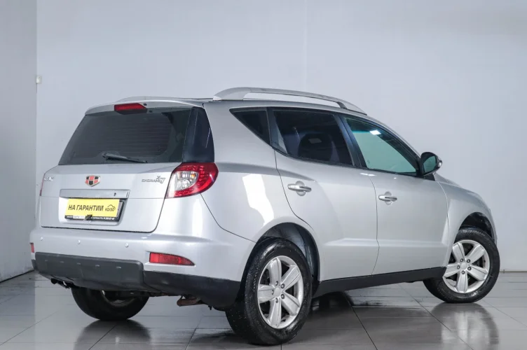 Geely Emgrand X7 6 из 6