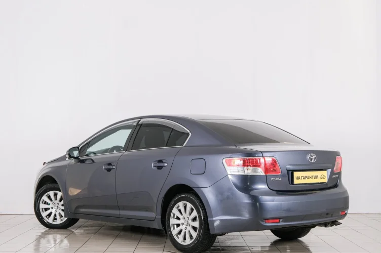 Toyota Avensis 4 из 6