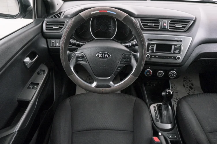 KIA Rio 14 из 22
