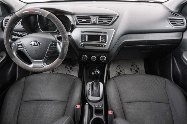 KIA Rio 10 из 22